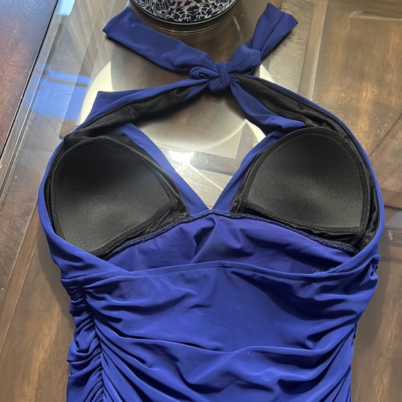 Magicsuit
Yvonne Halter Neck Tummy Control Swim Dress - Picture 9 of 13